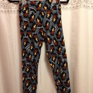 LuLaRoe Disney Scar the Lion King leggings